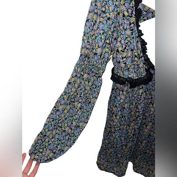 {NWOT Free People Pennie Black Floral Print Ruffle Long Sleeve Mini Dress Small} - Picture 4 of 10